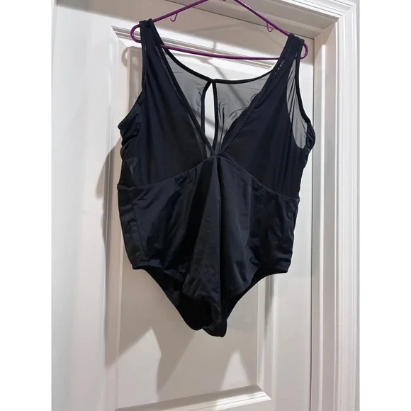 Time and Tru Womens Black Mesh Inset One Piece Swimsuit 2X 20W-22W TTSP19114 - Picture 2 of 6